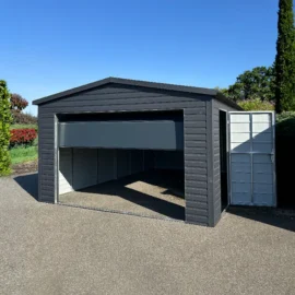Freistehende Blechgarage 4x6 m in Graphit Matt RAL 7016 mit Sektionaltor und Satteldach